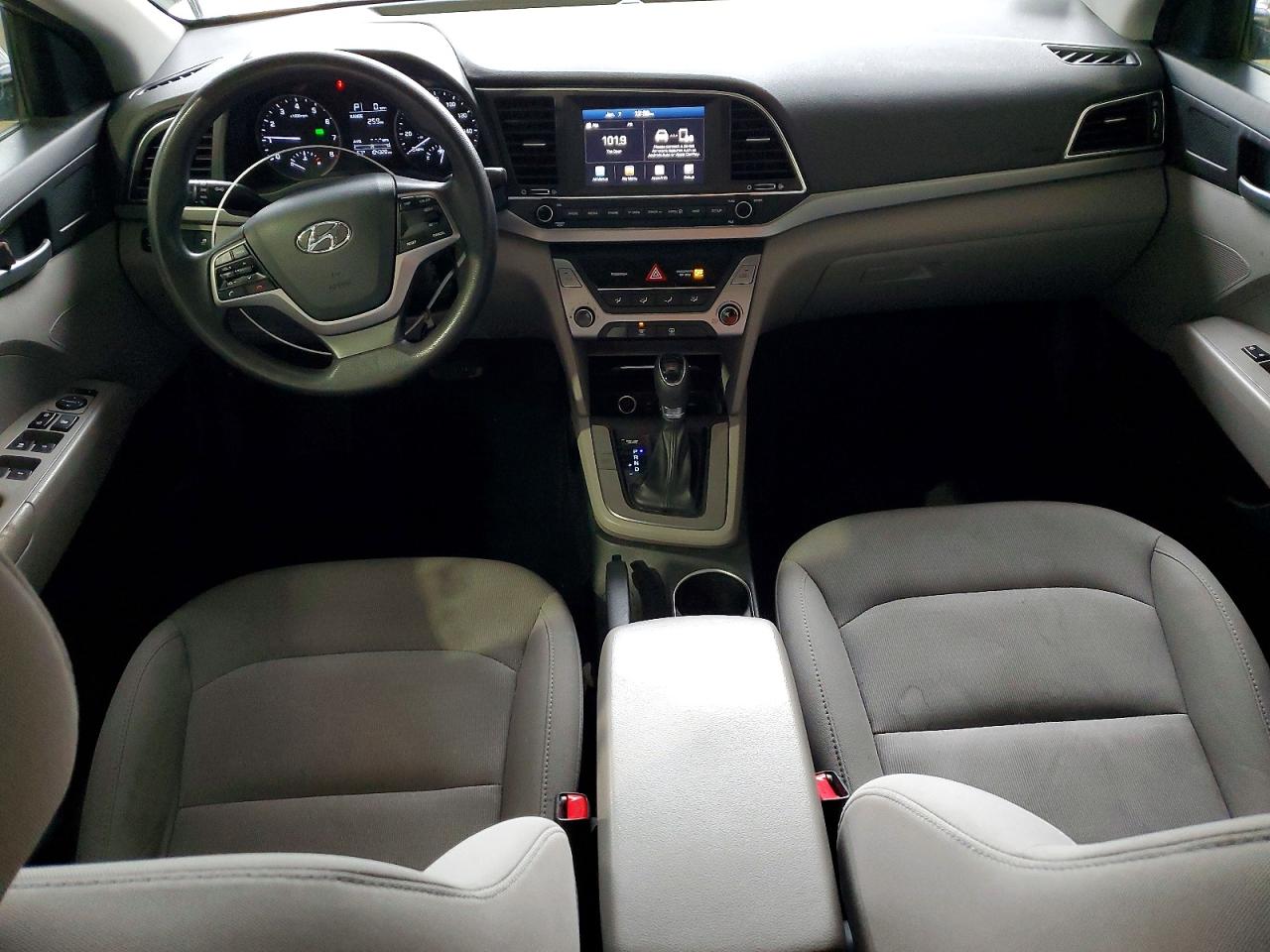 2018 HYUNDAI ELANTRA SE photo 8