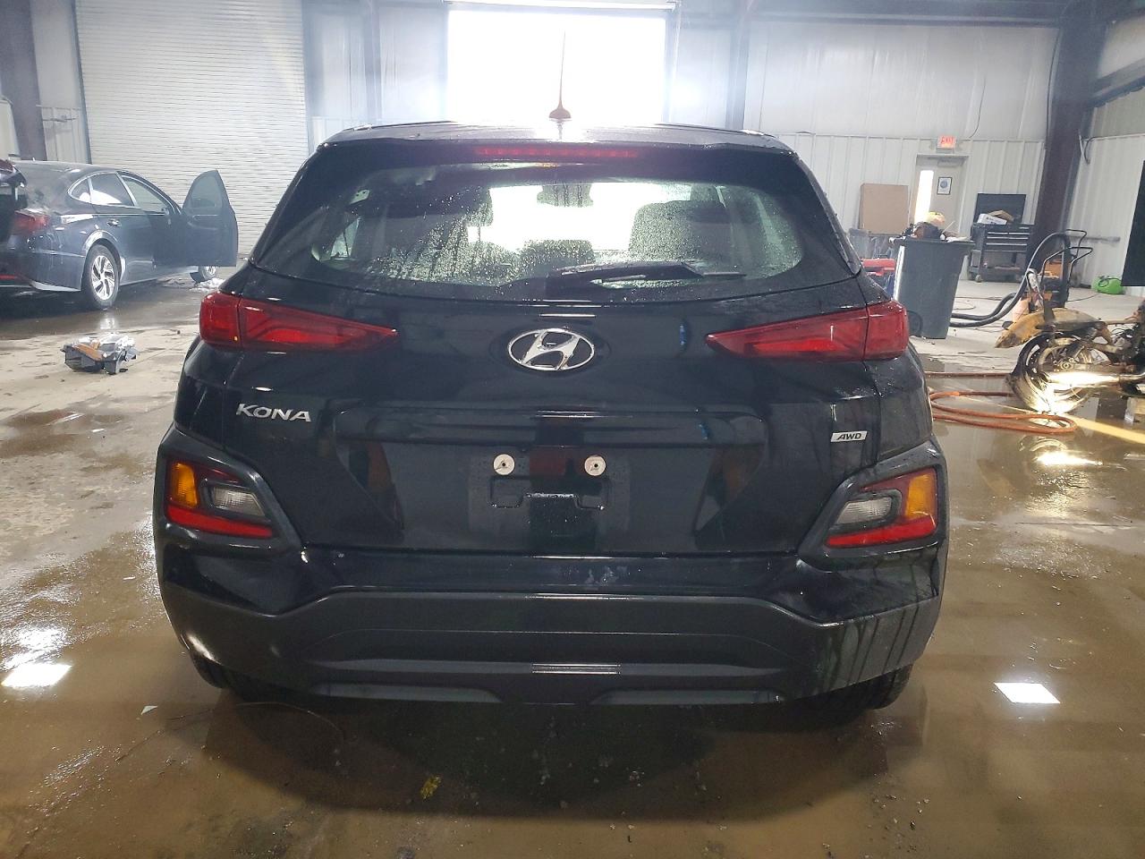 2020 HYUNDAI KONA SE photo 6