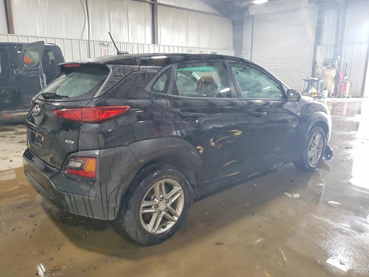 2020 HYUNDAI KONA SE photo 3