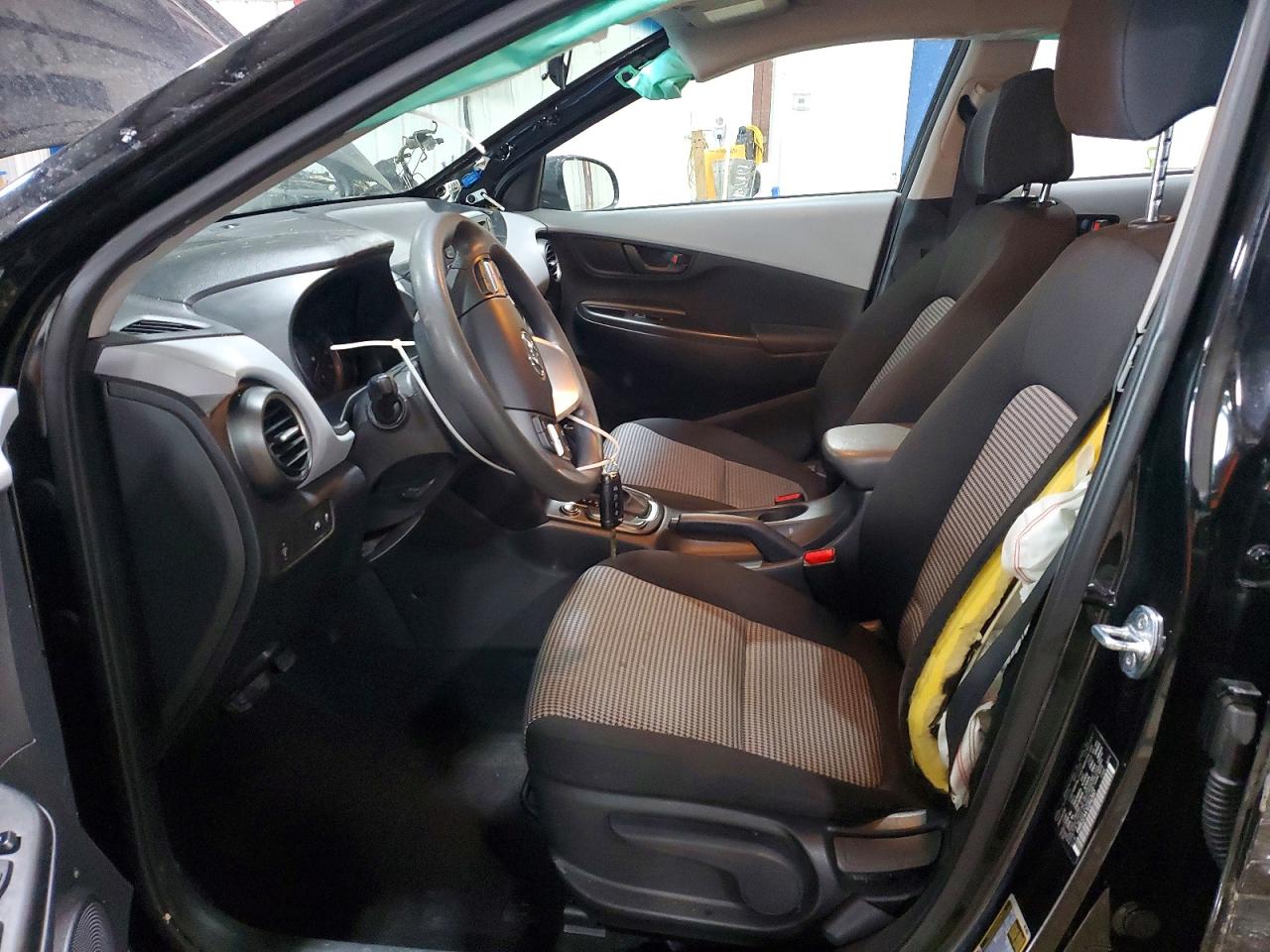 2020 HYUNDAI KONA SE photo 7