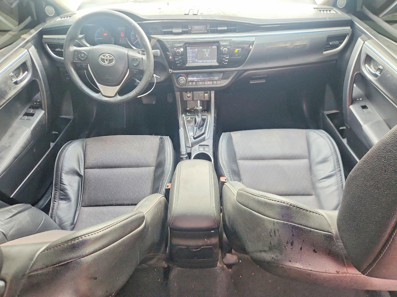 2016 TOYOTA COROLLA L photo 8