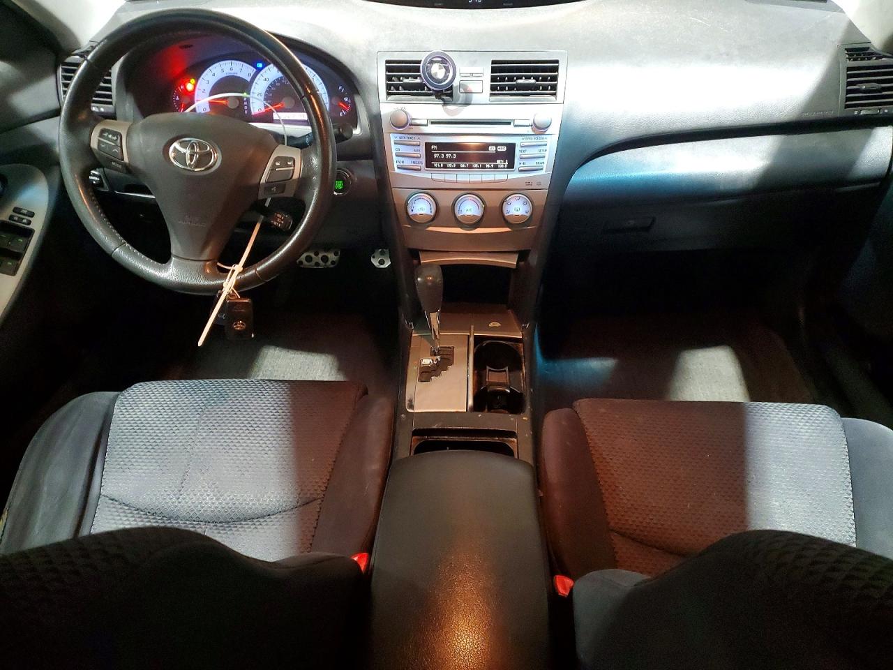 2011 TOYOTA CAMRY BASE photo 8