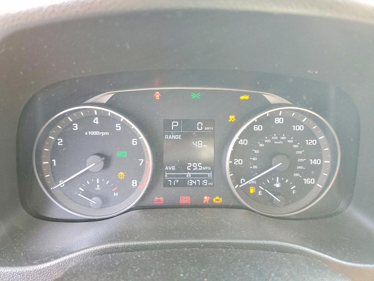 2017 HYUNDAI ELANTRA SE photo 9
