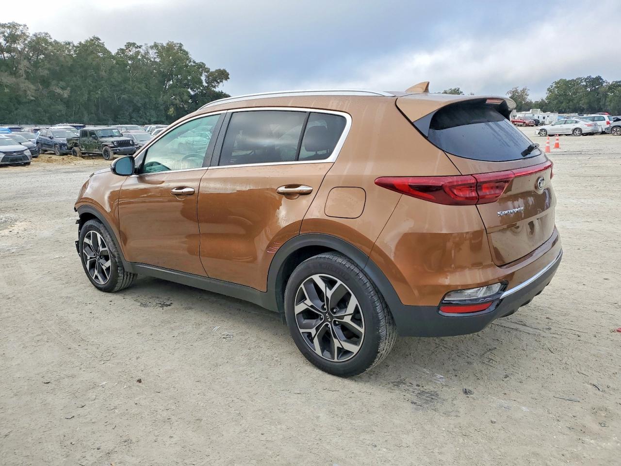 2021 KIA SPORTAGE EX photo 2