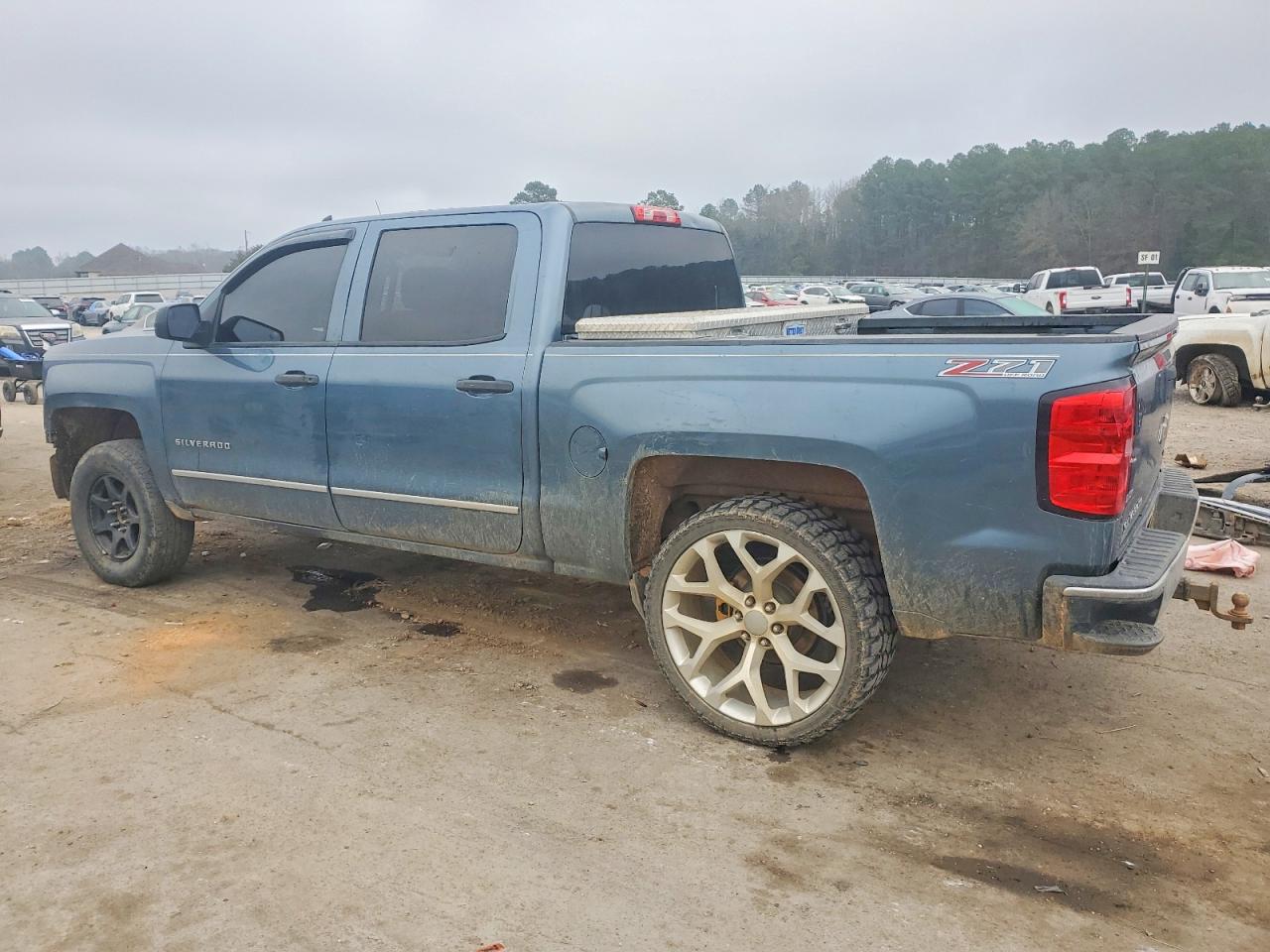 2014 CHEVROLET SILVERADO K1500 LT photo 2
