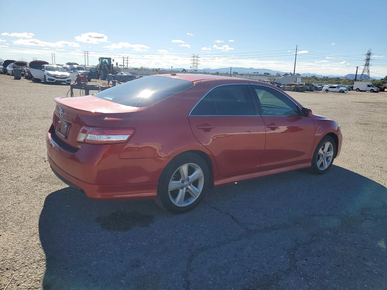 2010 TOYOTA CAMRY BASE photo 3