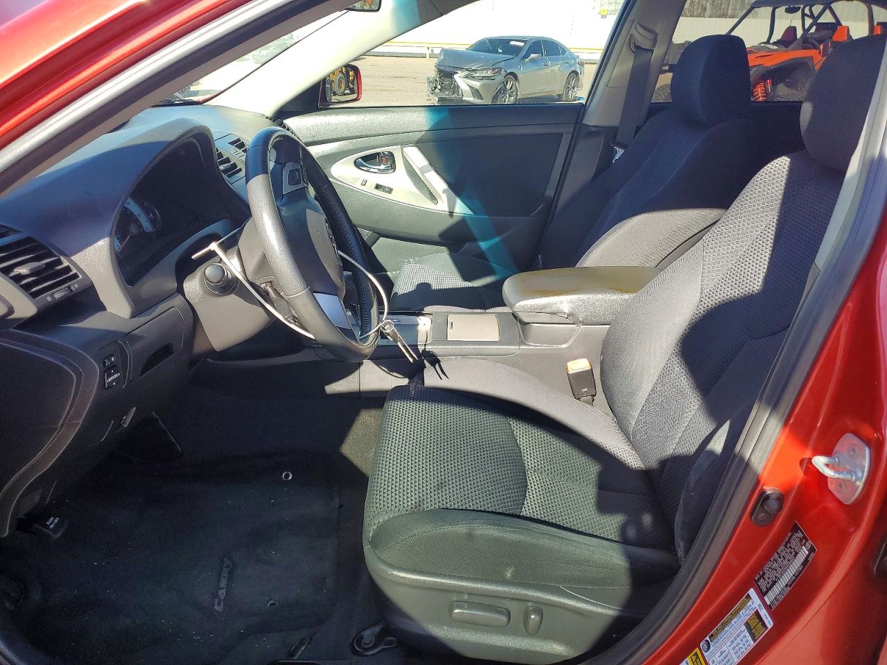2010 TOYOTA CAMRY BASE photo 7