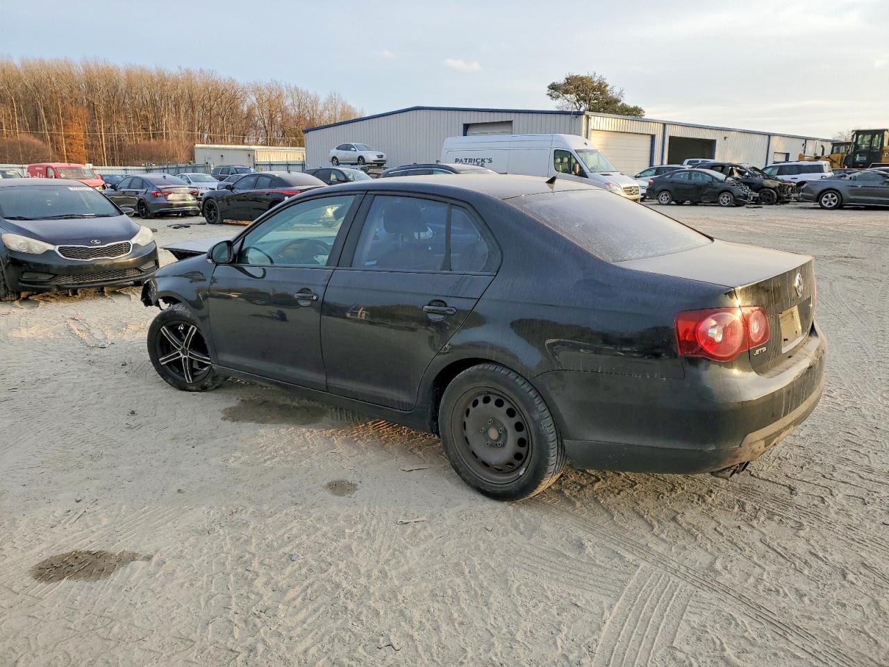 2009 VOLKSWAGEN JETTA S photo 2