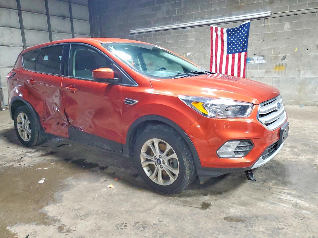 2019 FORD ESCAPE SE photo 4