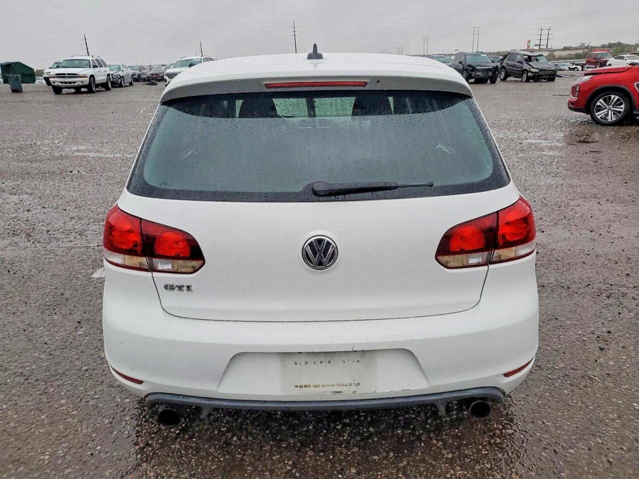 2013 VOLKSWAGEN GTI photo 6