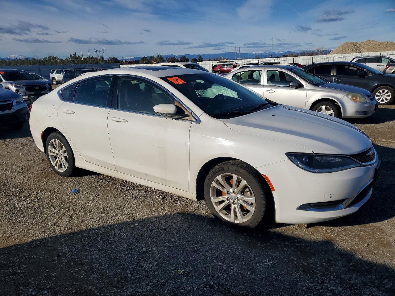 2015 CHRYSLER 200 LIMITED photo 4