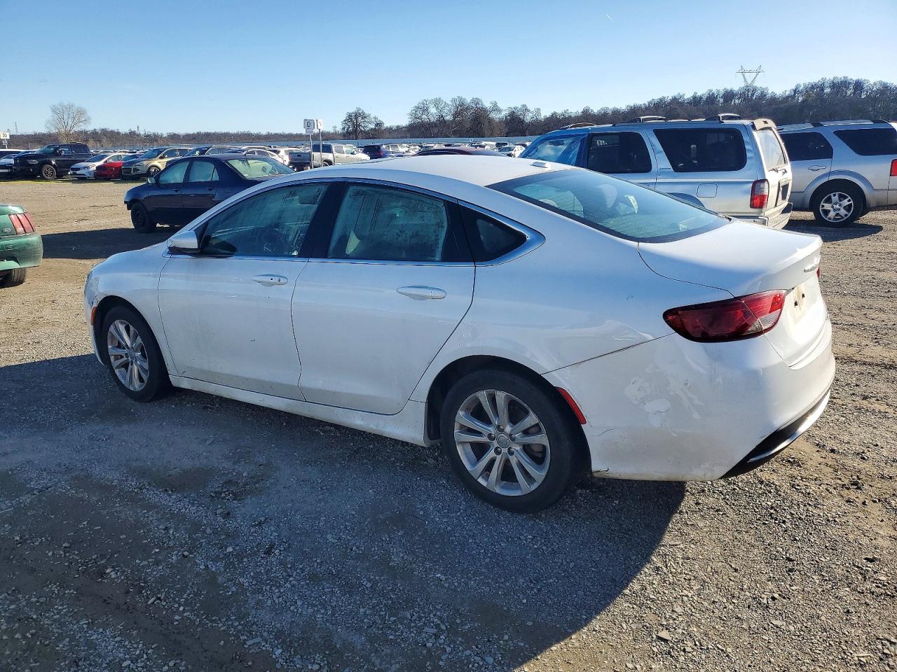 2015 CHRYSLER 200 LIMITED photo 2
