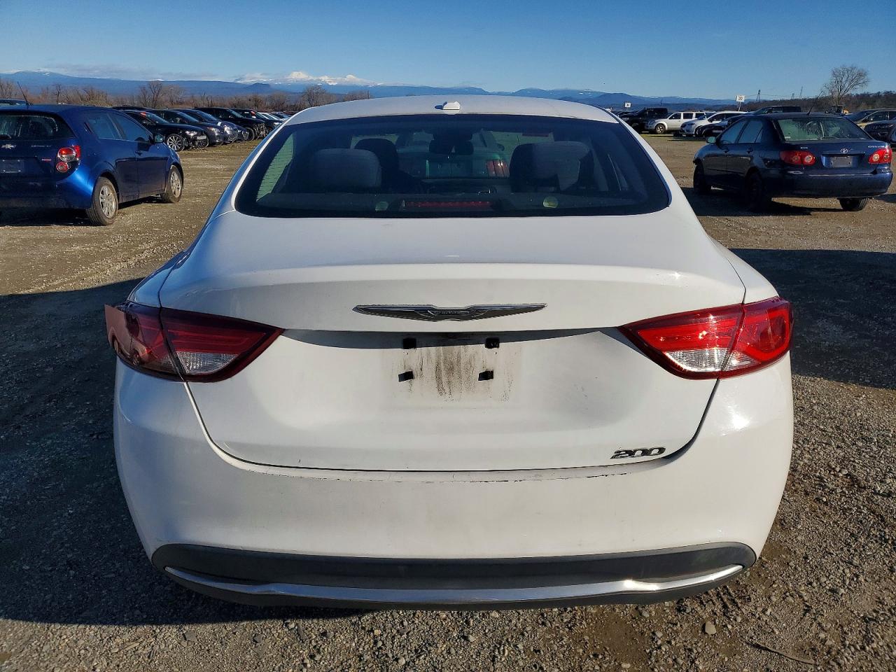 2015 CHRYSLER 200 LIMITED photo 6
