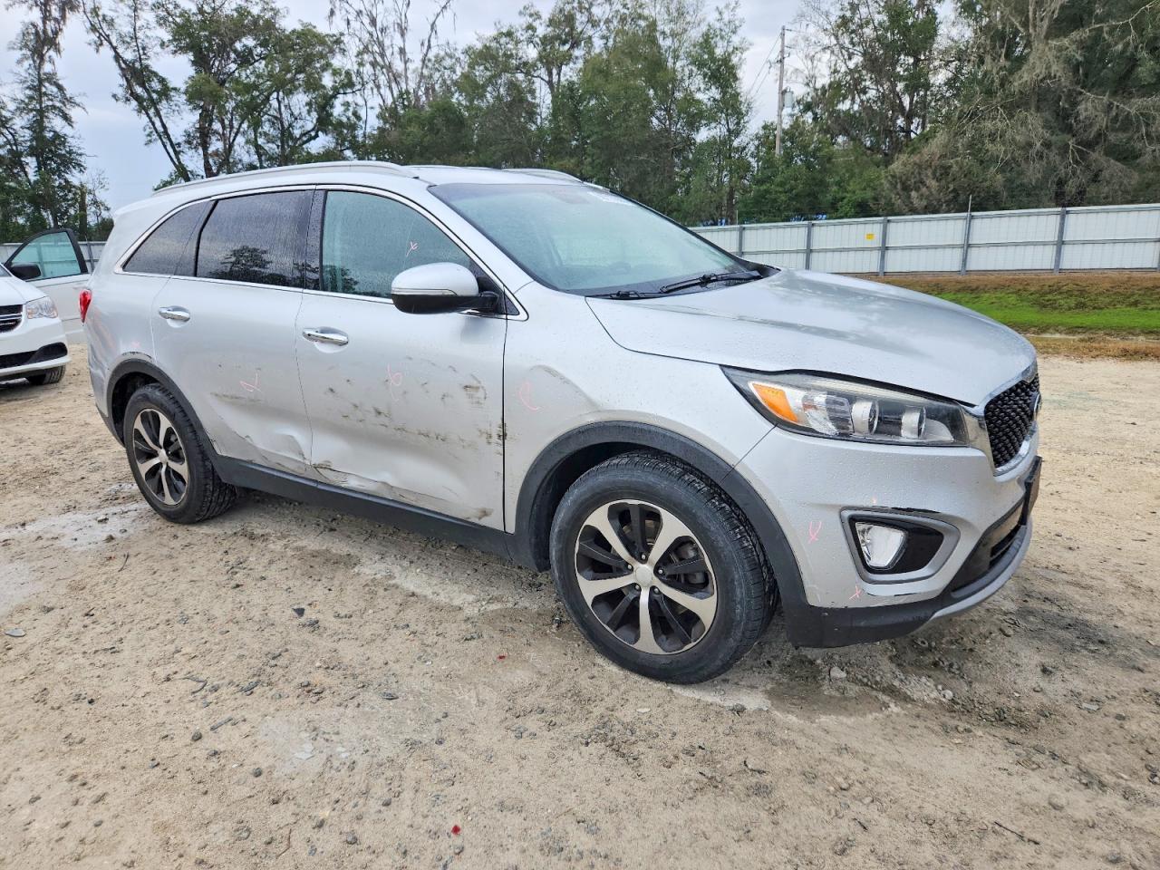 2017 KIA SORENTO EX photo 4