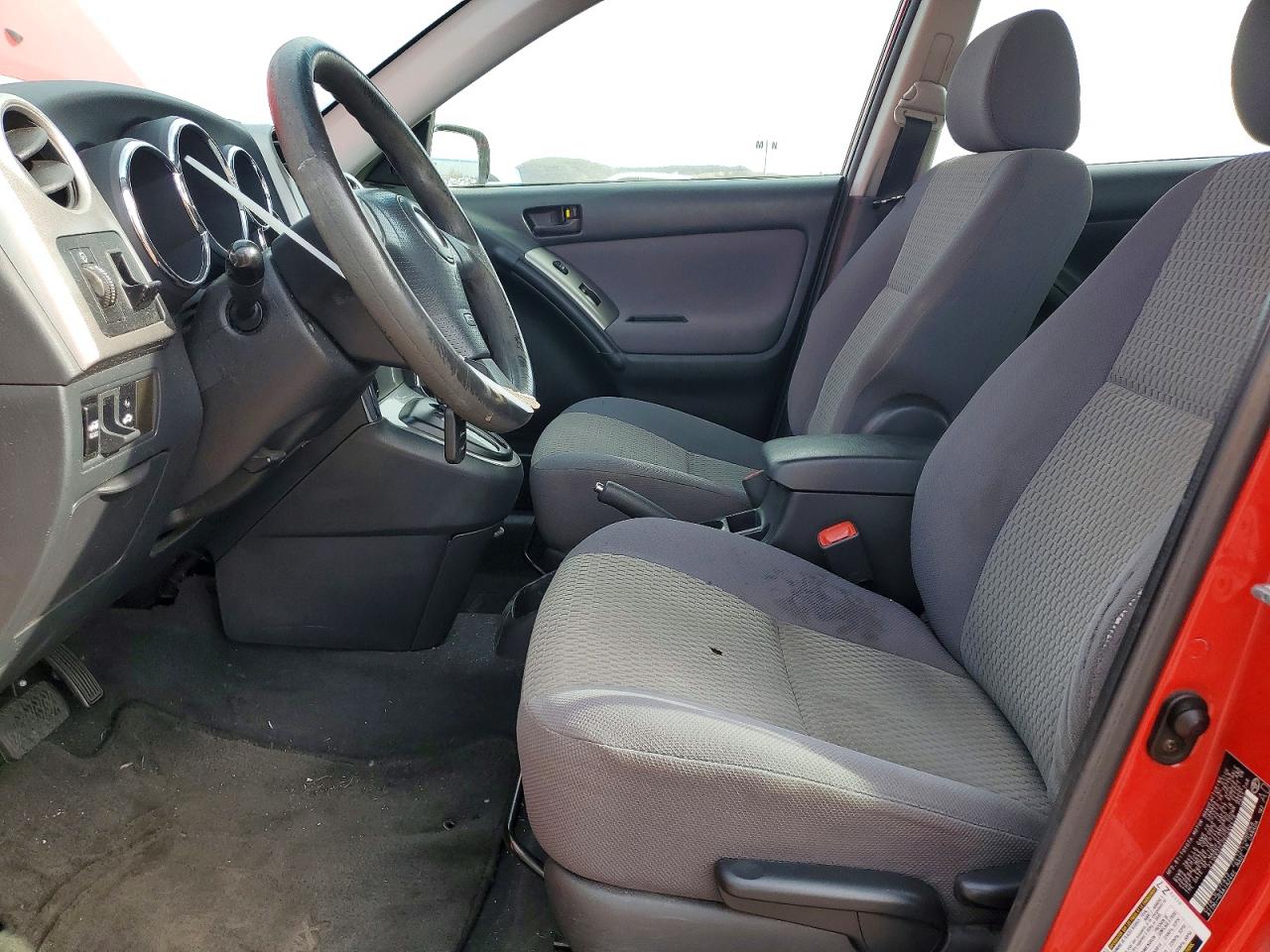 2006 TOYOTA COROLLA MATRIX XR photo 7