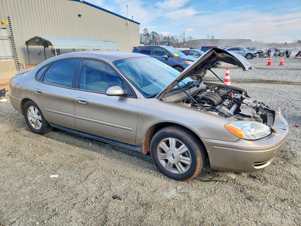 2005 FORD TAURUS SEL photo 4