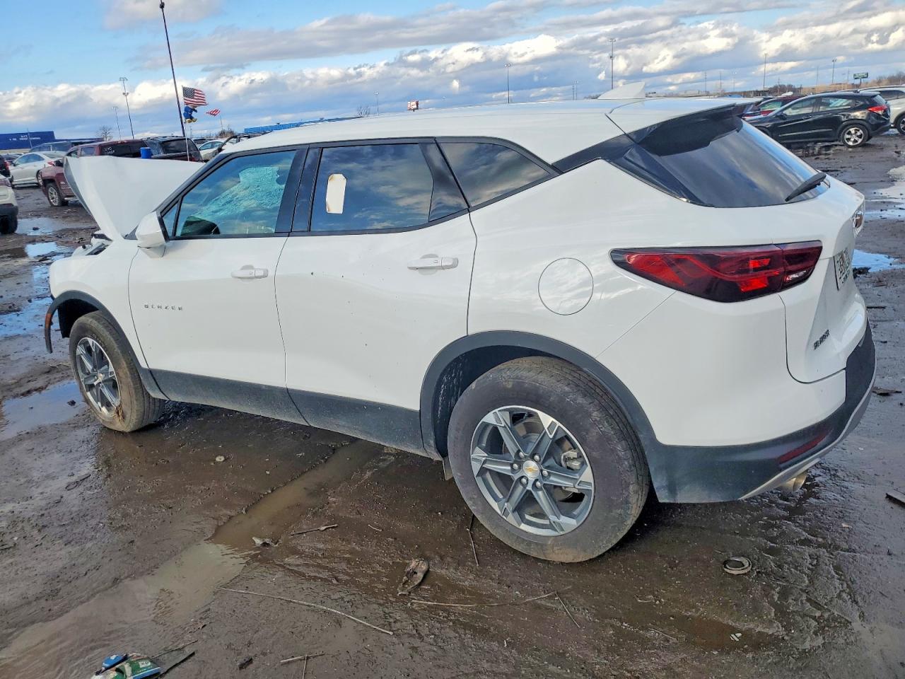2025 CHEVROLET BLAZER 2LT photo 2