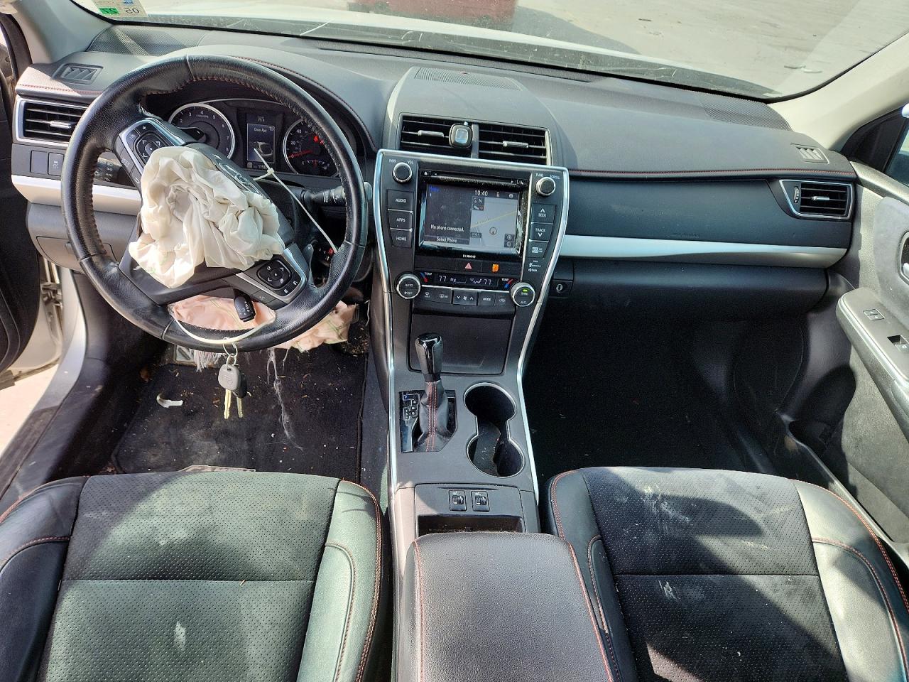 2016 TOYOTA CAMRY photo 8