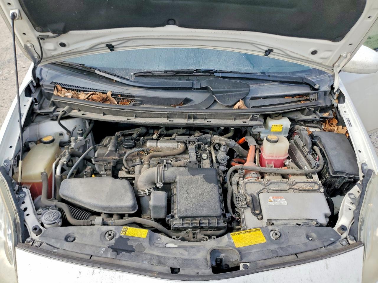 2010 TOYOTA PRIUS photo 11