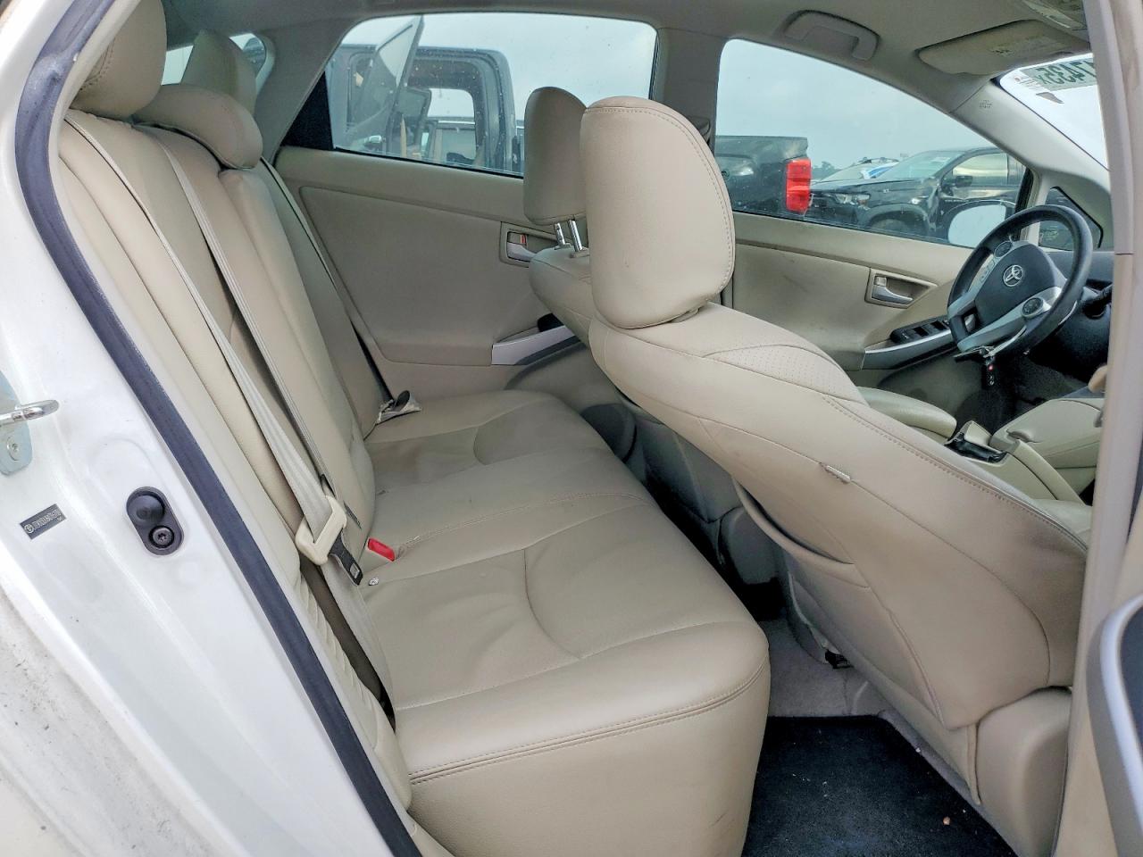 2010 TOYOTA PRIUS photo 10