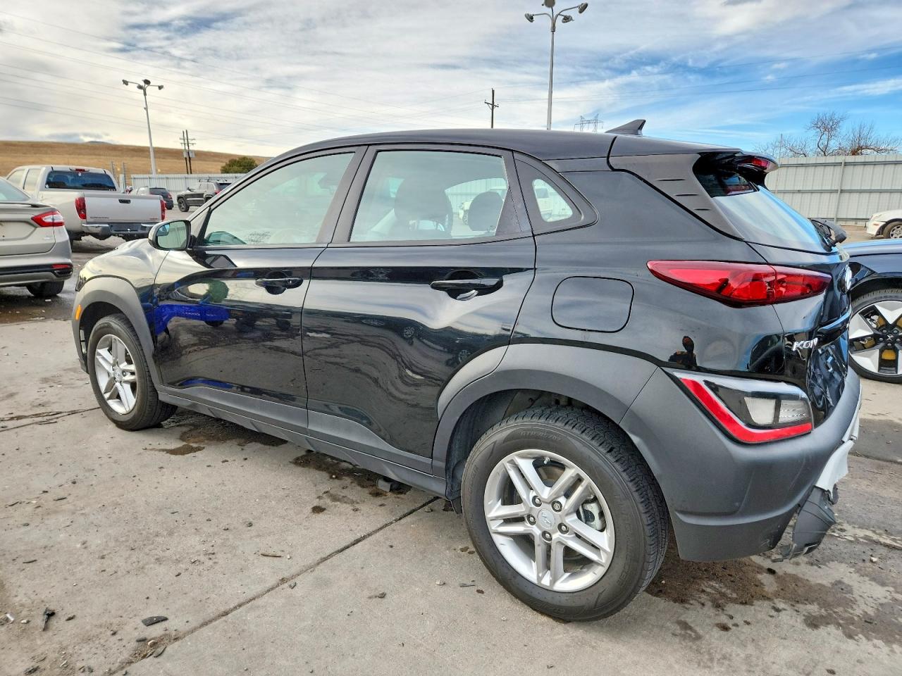 2022 HYUNDAI KONA SE photo 2