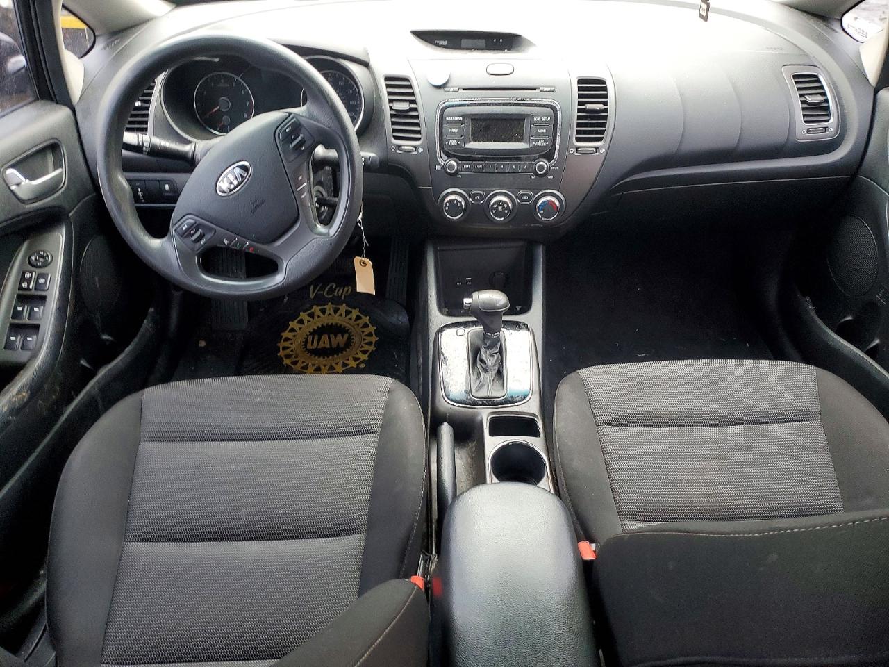 2017 KIA FORTE LX photo 8