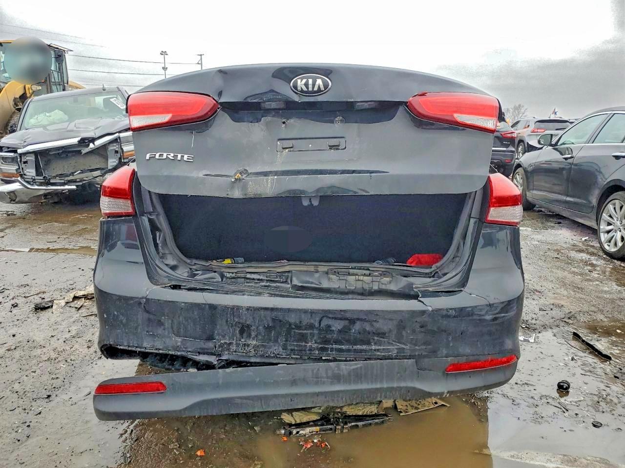 2017 KIA FORTE LX photo 6