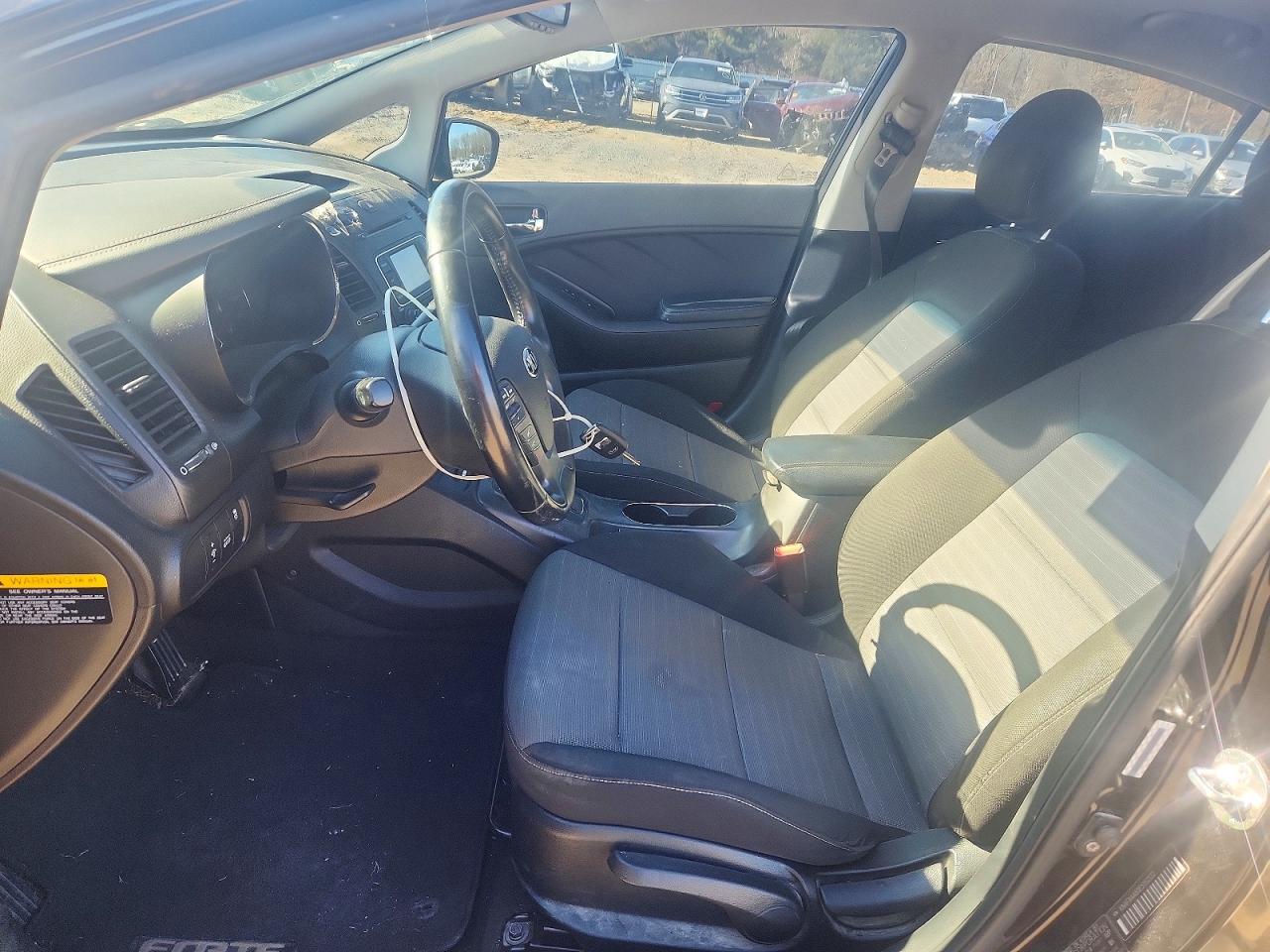 2014 KIA FORTE EX photo 7