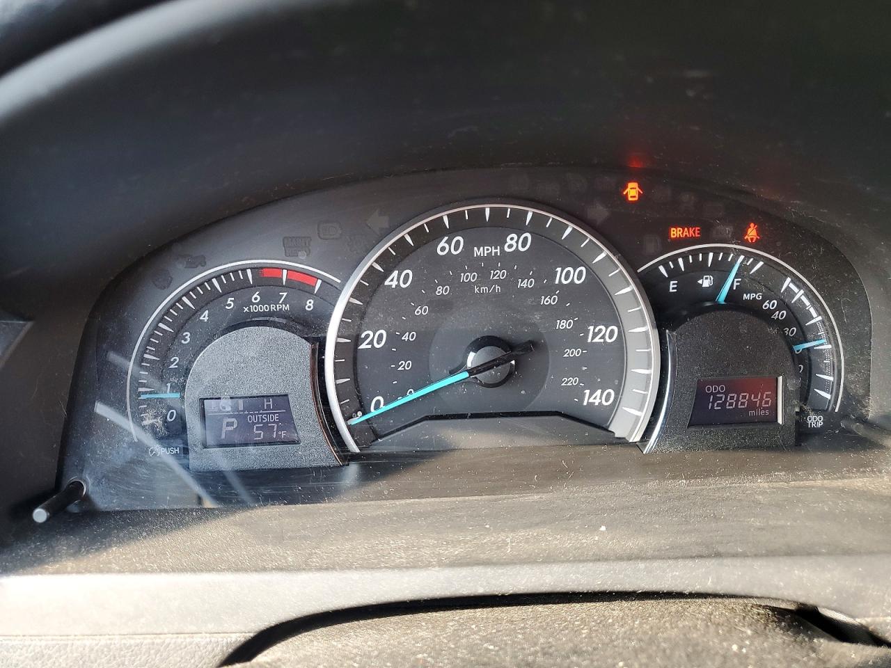 2012 TOYOTA CAMRY BASE photo 9