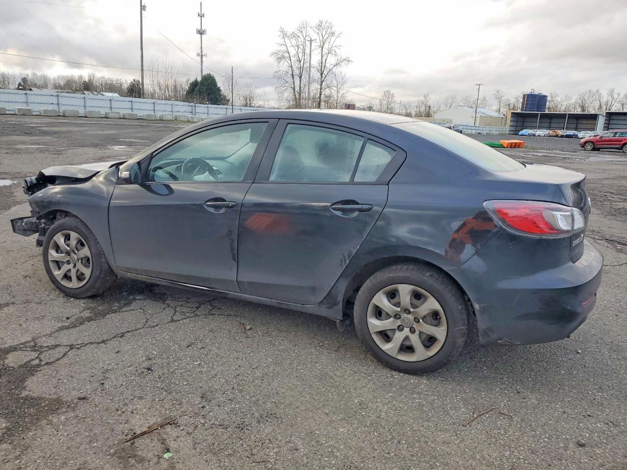 2013 MAZDA 3 I photo 2