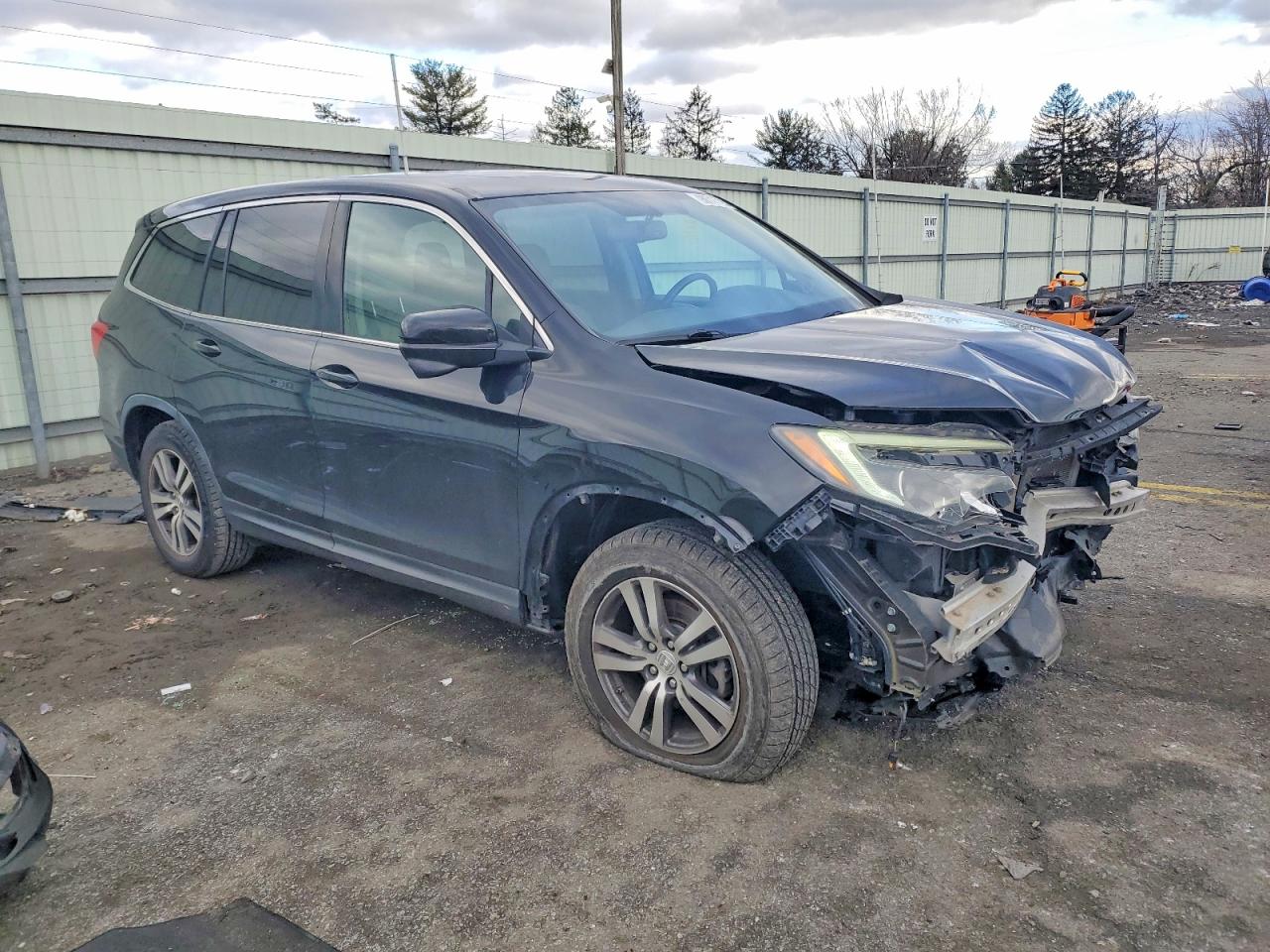 2016 HONDA PILOT EXL photo 4