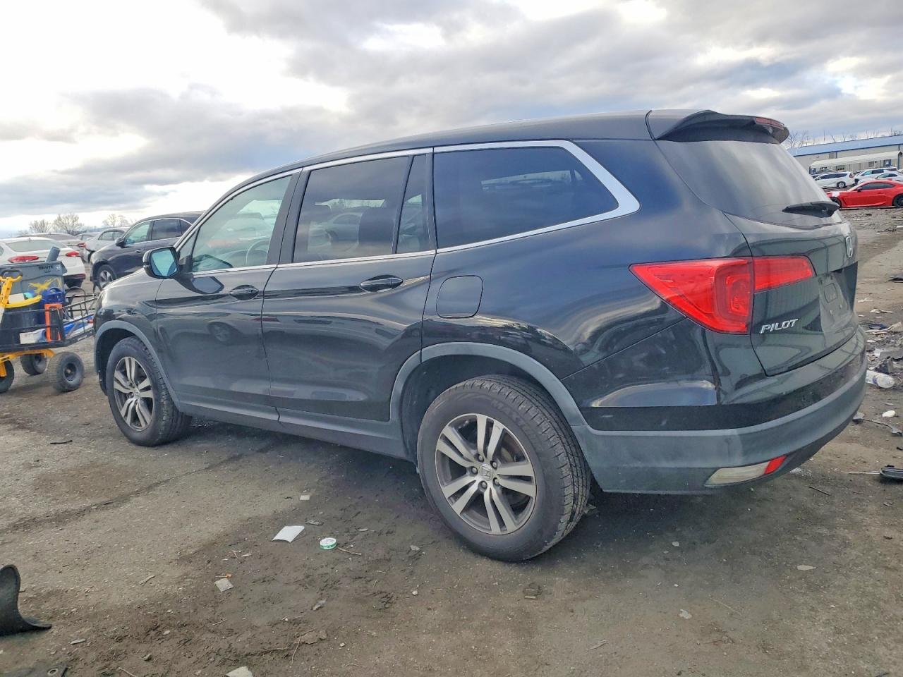 2016 HONDA PILOT EXL photo 2