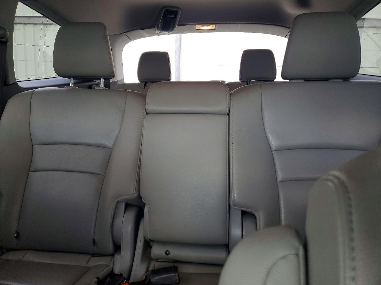 2016 HONDA PILOT EXL photo 10