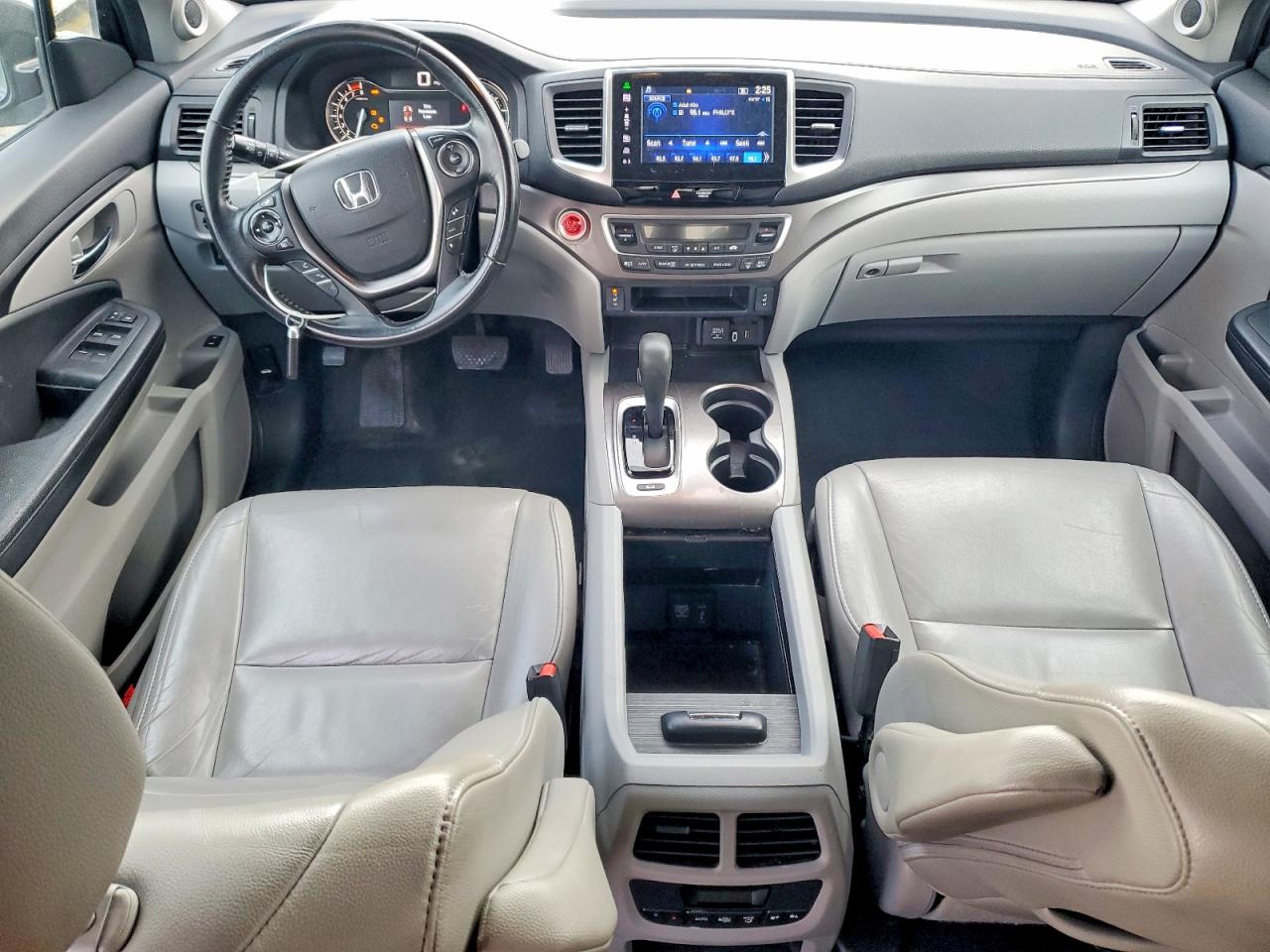 2016 HONDA PILOT EXL photo 8