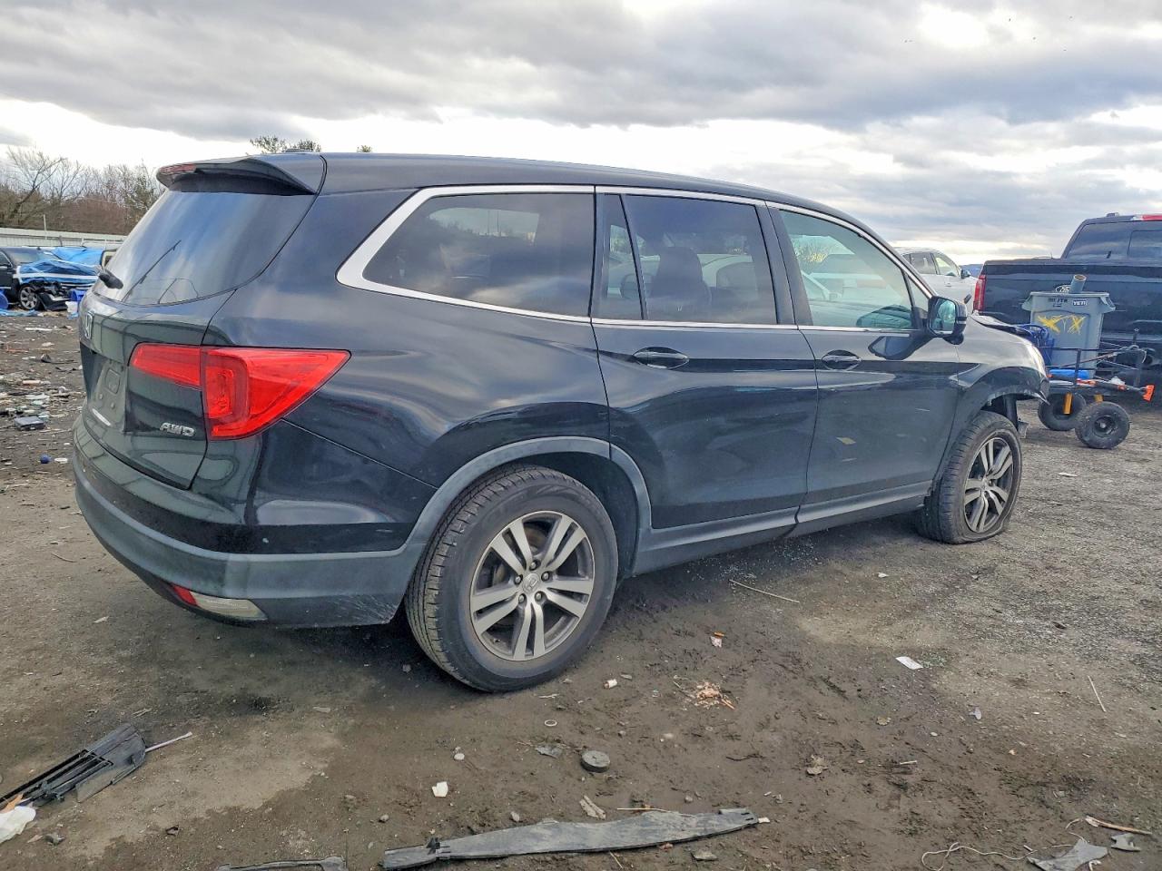 2016 HONDA PILOT EXL photo 3
