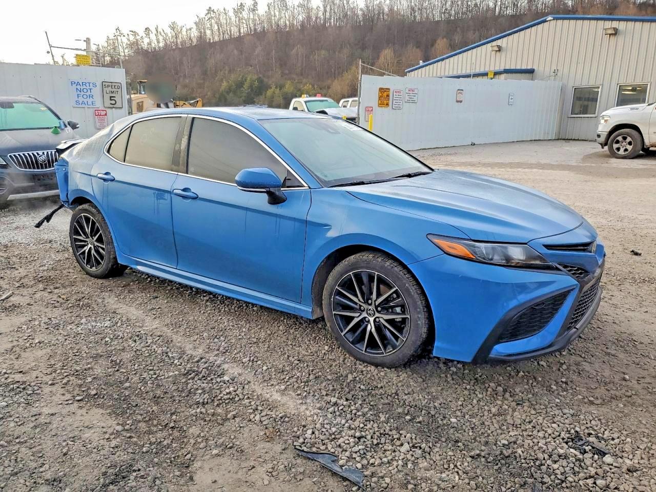 2024 TOYOTA CAMRY SE NIGHT SHADE photo 10