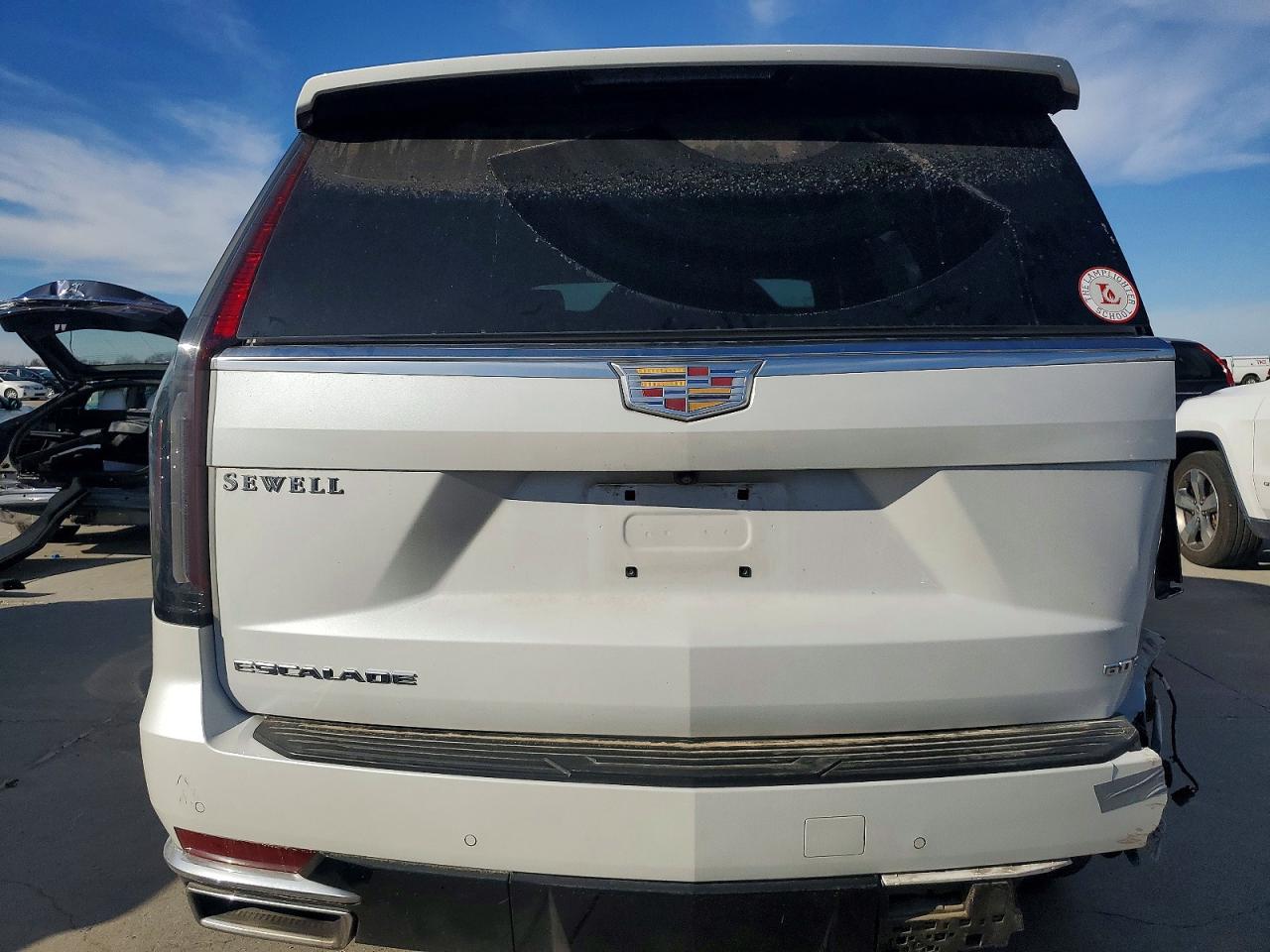 2022 CADILLAC ESCALADE LUXURY photo 6