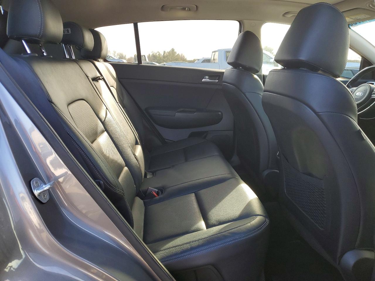 2017 KIA SPORTAGE EX photo 11