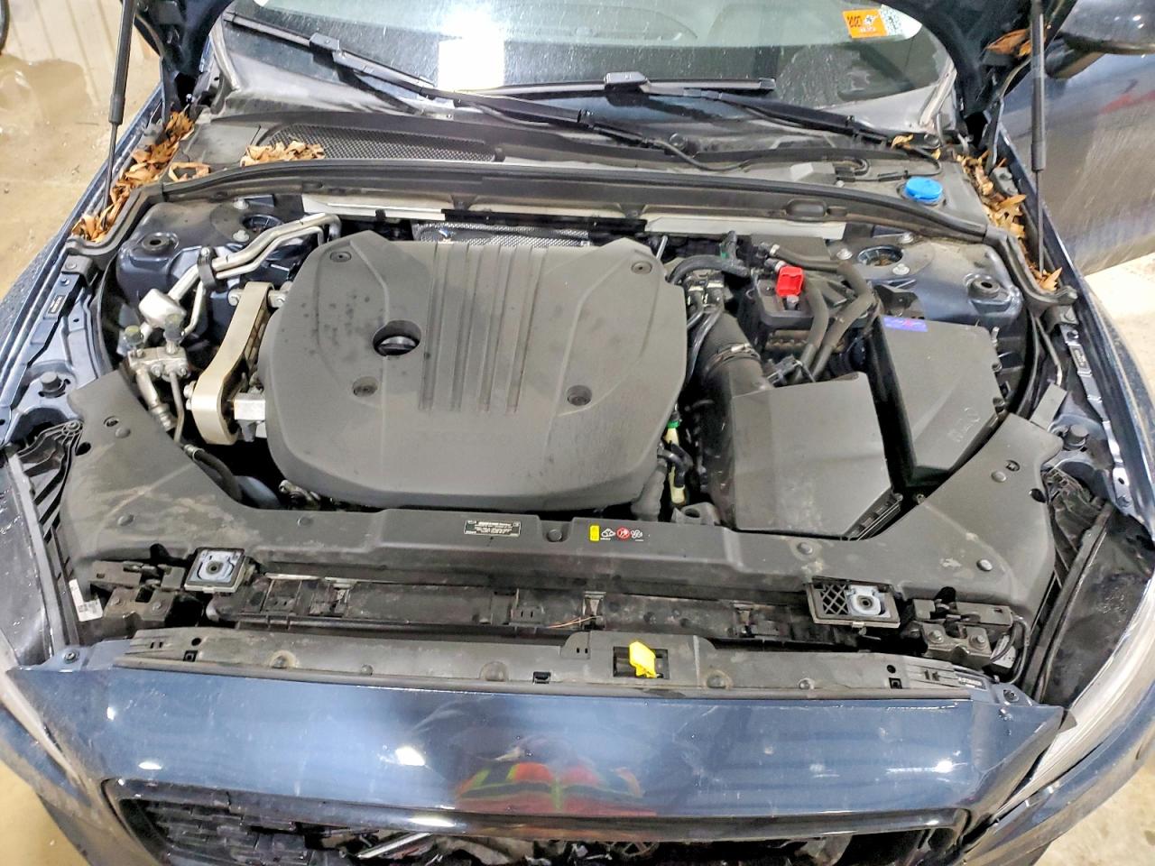 2022 VOLVO S60 B5 MOMENTUM photo 11