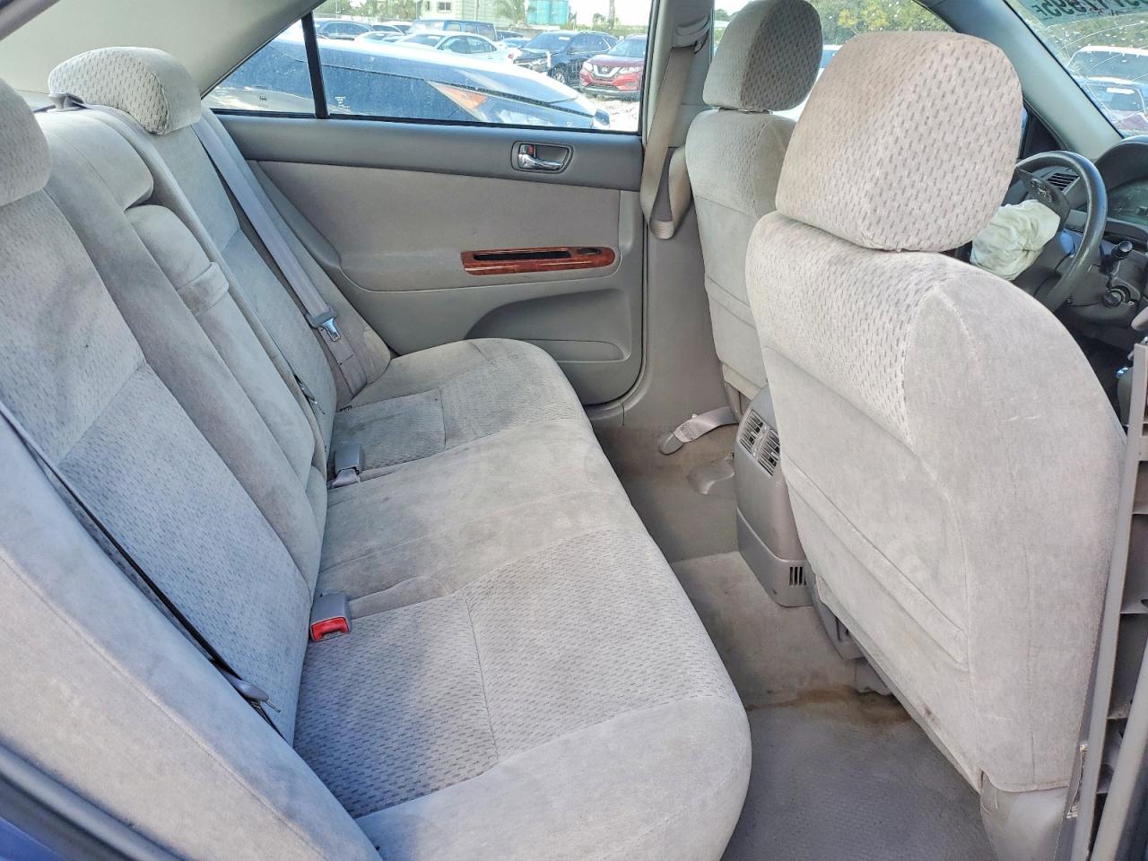 2003 TOYOTA CAMRY LE photo 10