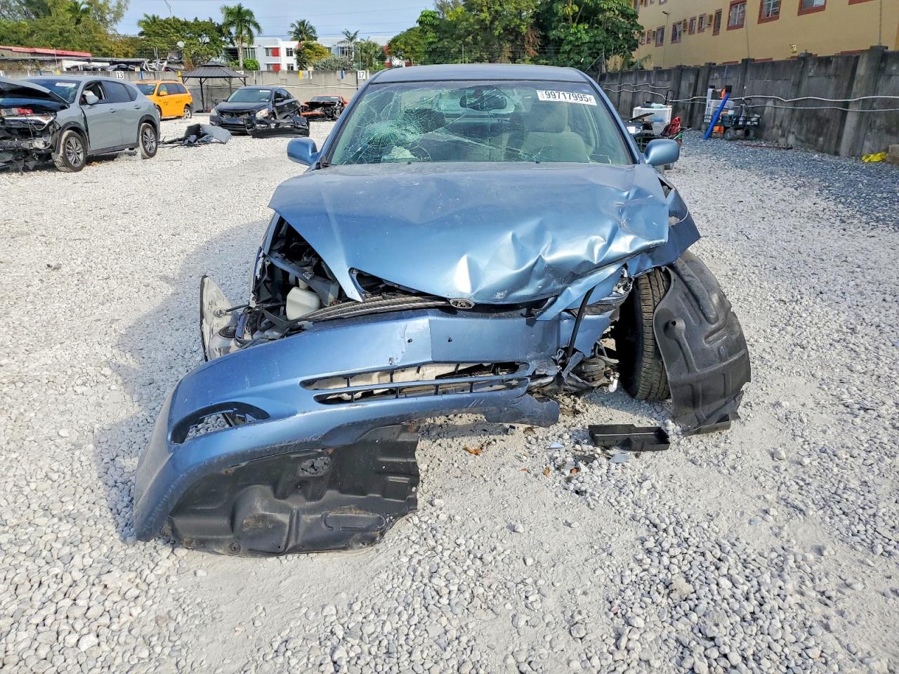 2003 TOYOTA CAMRY LE photo 5