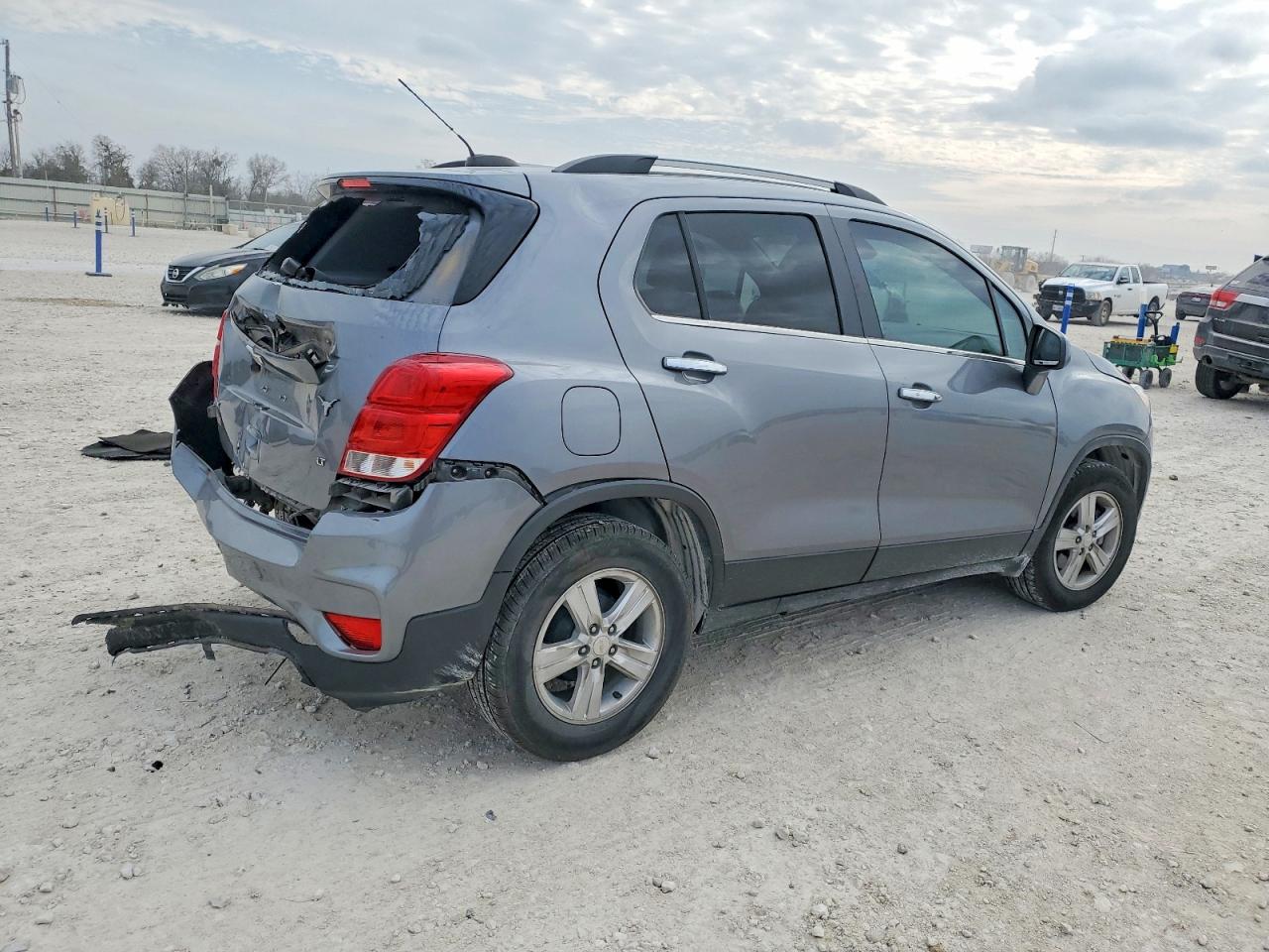 2020 CHEVROLET TRAX 1LT photo 3