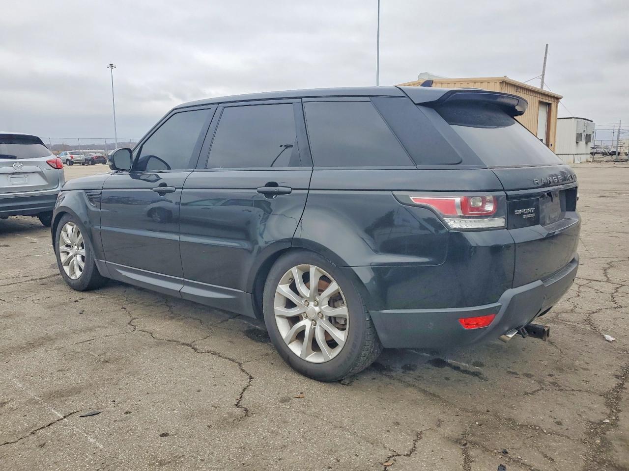 2016 LAND ROVER RANGE ROVER SPORT HSE photo 2