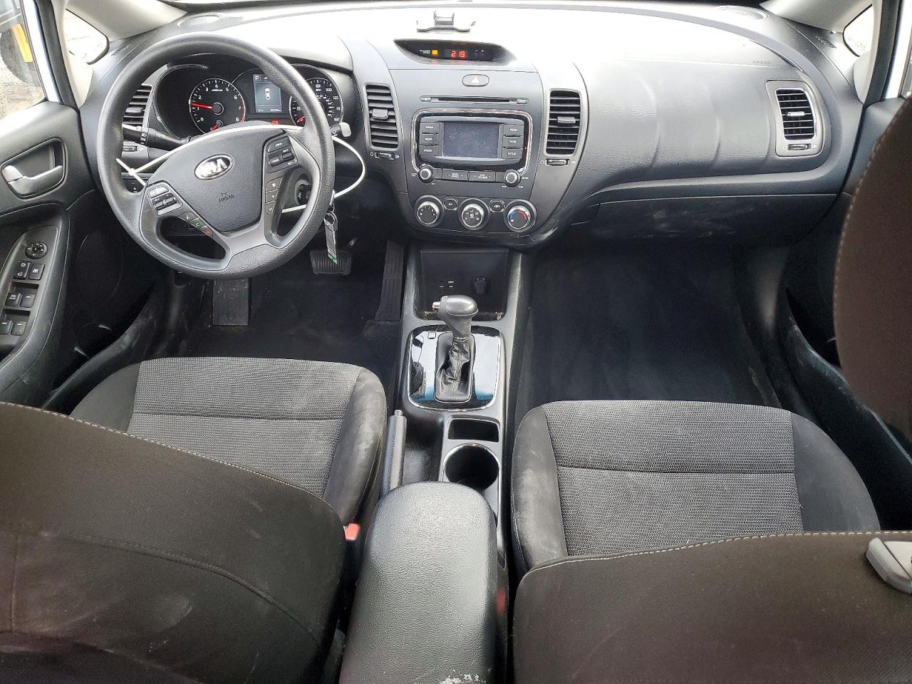 2018 KIA FORTE LX photo 8