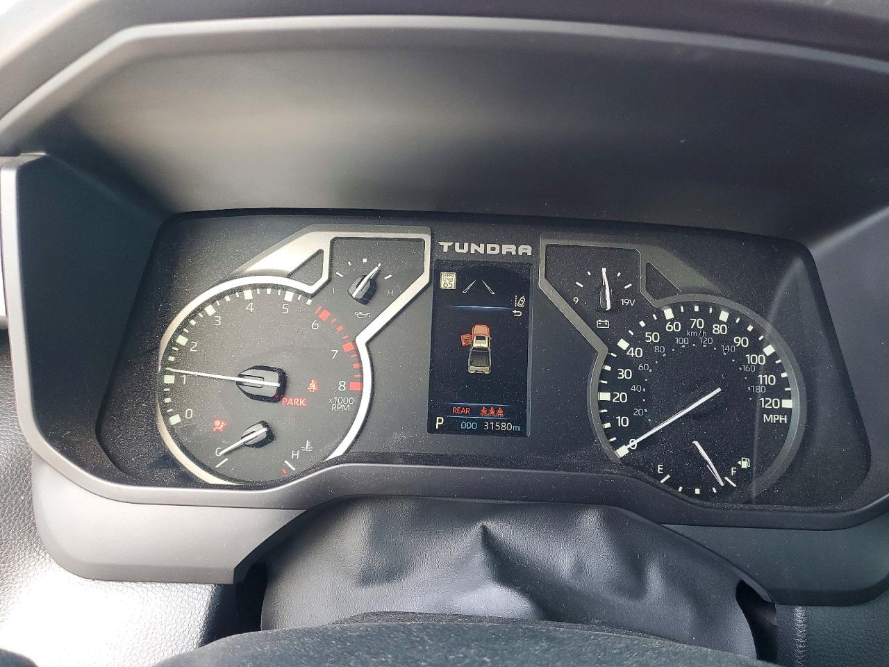 2024 TOYOTA TUNDRA CREWMAX SR photo 9