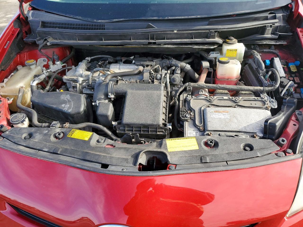 2012 TOYOTA PRIUS photo 12