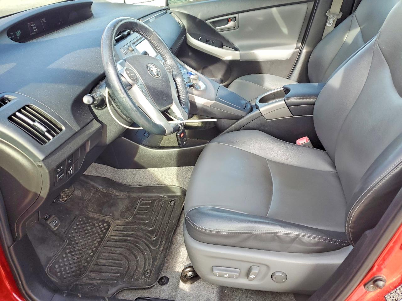 2012 TOYOTA PRIUS photo 7