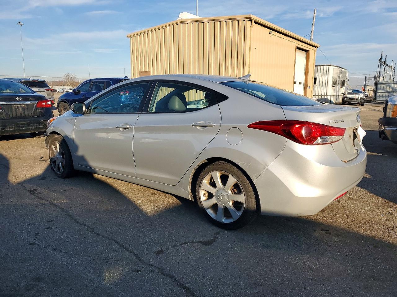 2013 HYUNDAI ELANTRA GLS photo 2