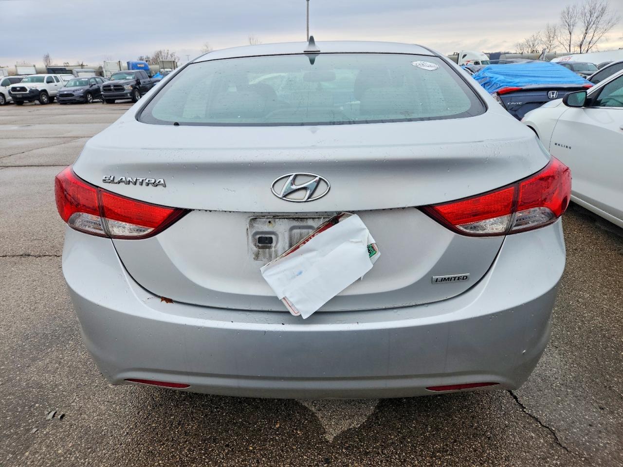 2013 HYUNDAI ELANTRA GLS photo 6