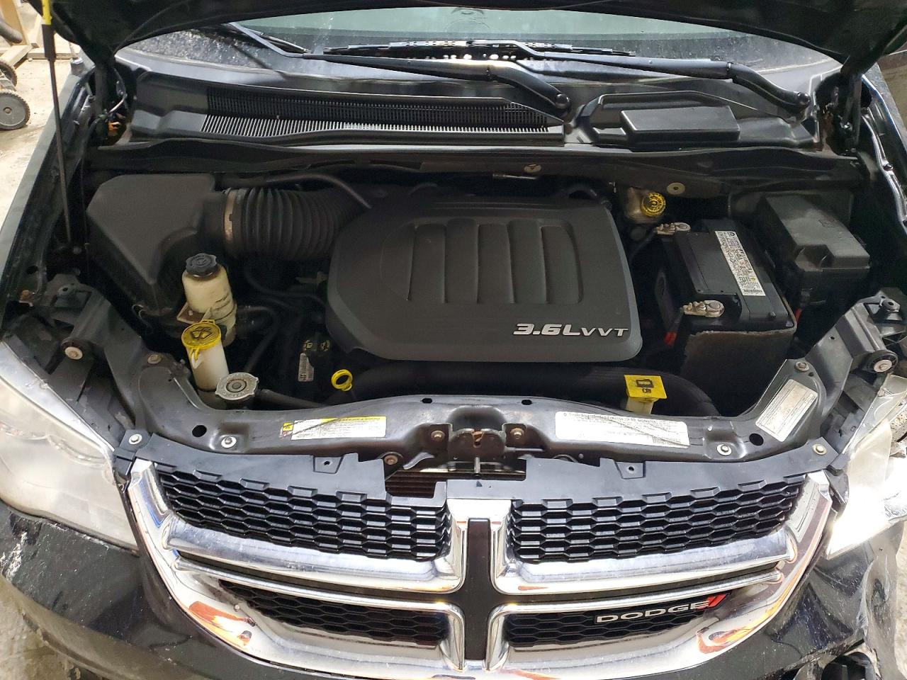 2012 DODGE GRAND CARAVAN SXT photo 12